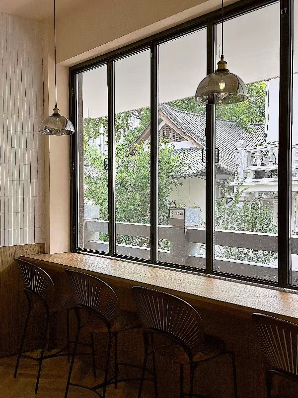 2.一等奖 作者：陈筱 作品名：《秋憩》.jpg